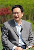 呂錦標，保利協(xié)鑫能源控股有限公司執(zhí)行總裁特別助理、江蘇中能硅業(yè)科技發(fā)展有限公司副總經理